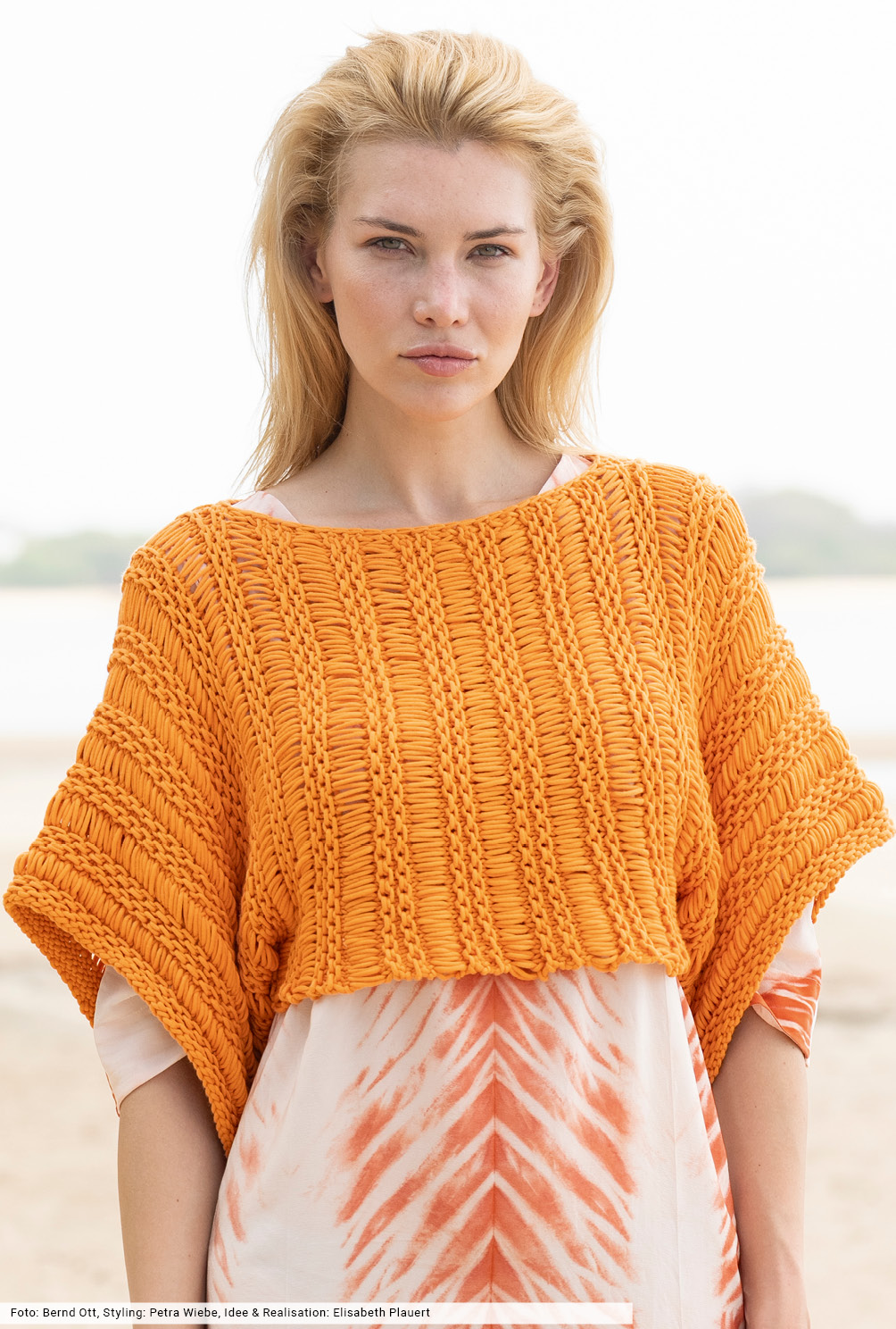 Modellansicht Bild 2: Quergestrickter Pulli