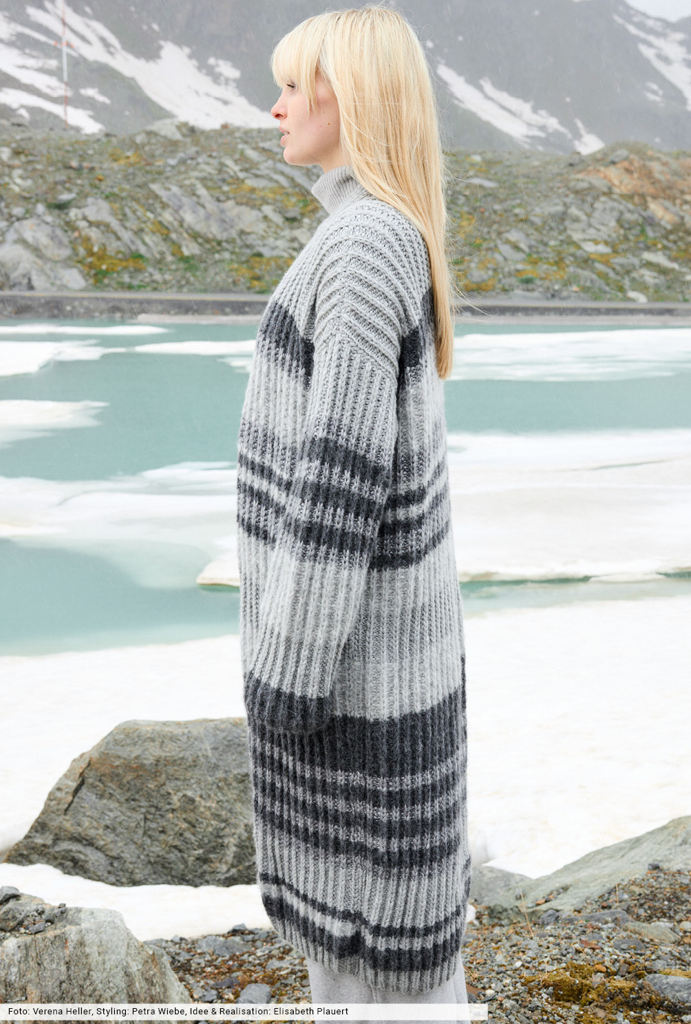 Modellansicht Bild 4: Gestreifter Mantel in drei Garnqualitäten