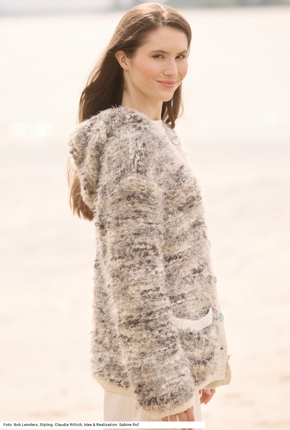 Modellansicht Bild 4: Jacke mit Kapuze