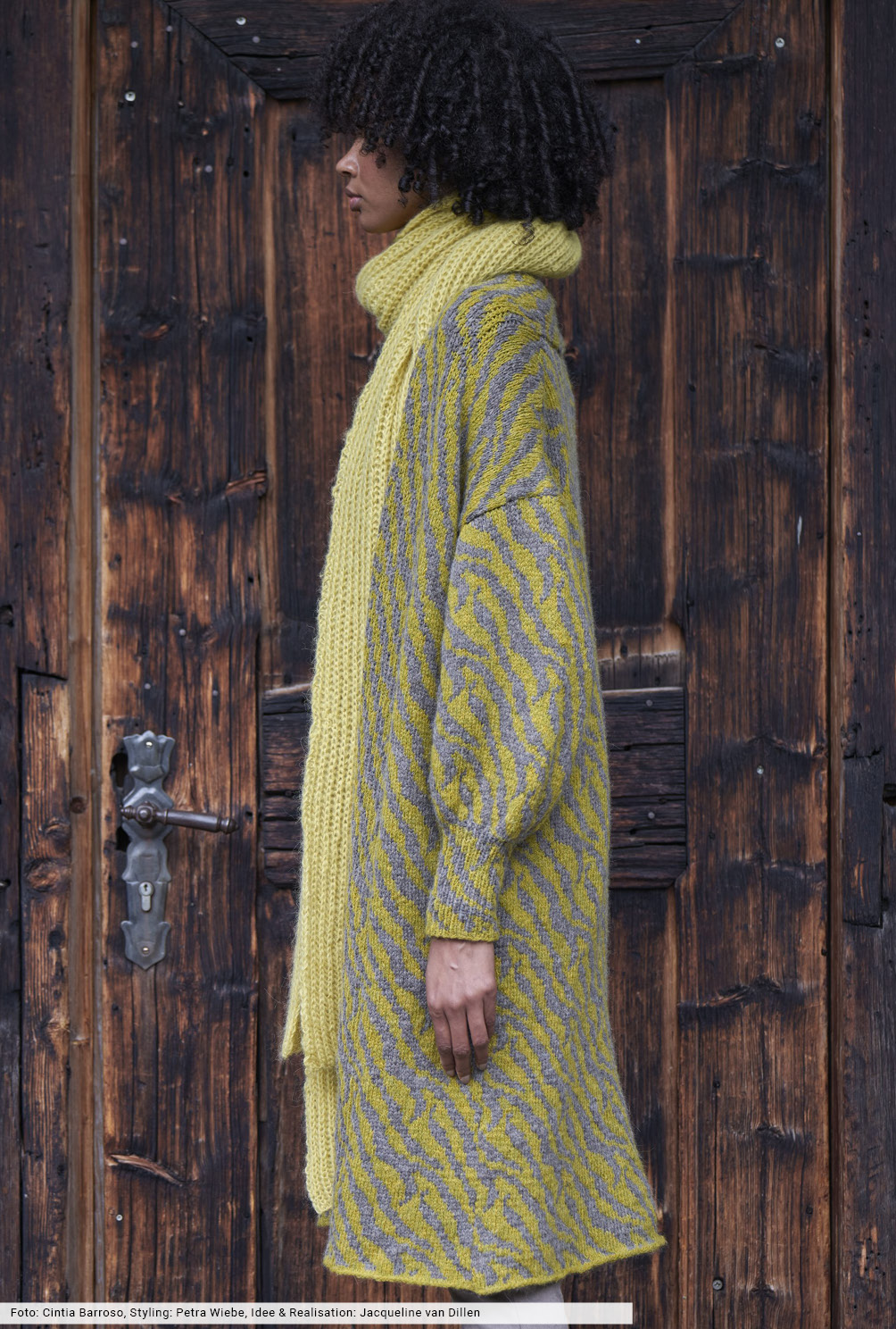 Modellansicht Bild 3: Jacke mit Animalprint