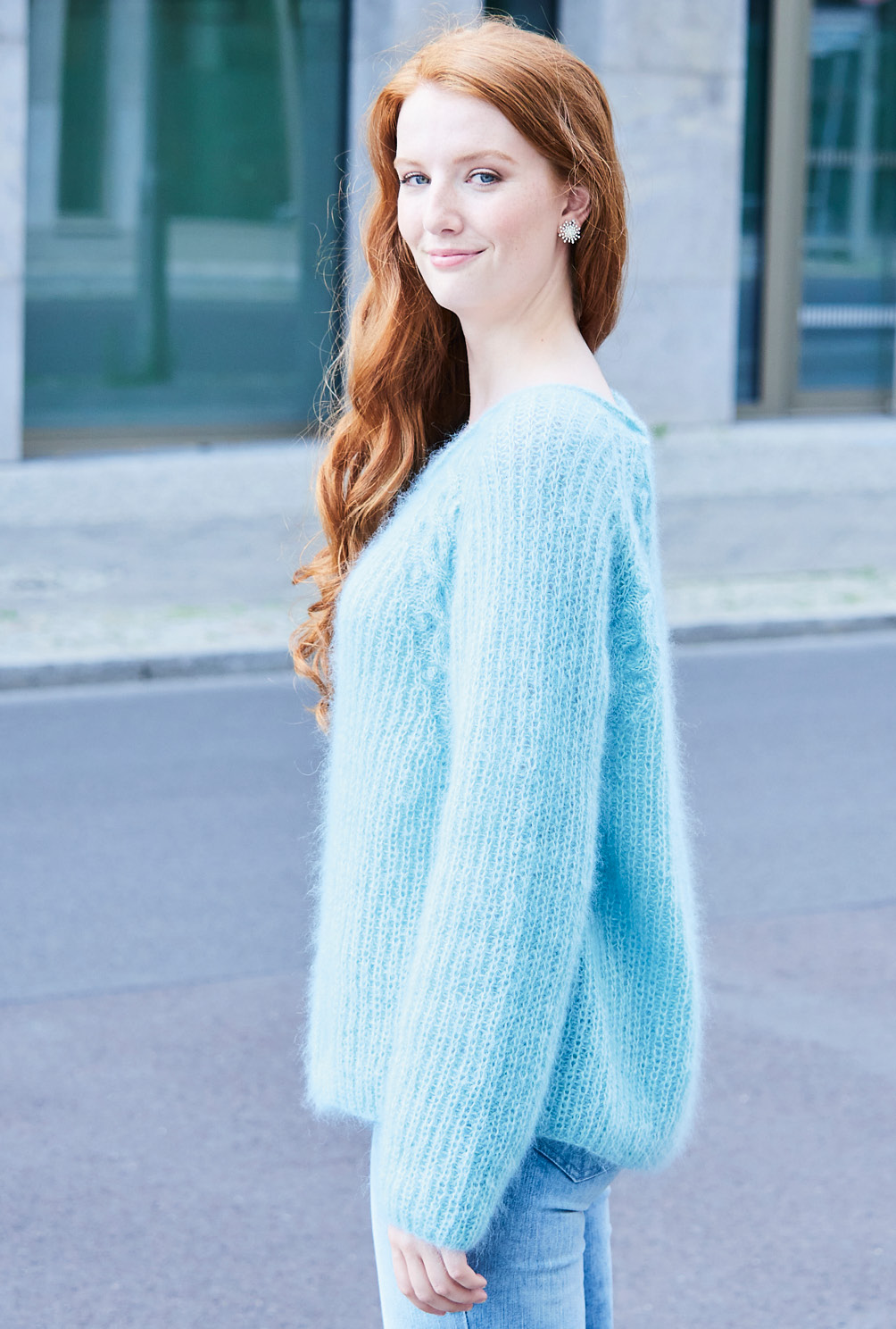 Modellansicht Bild 6: Lässiger Raglan-Pulli
