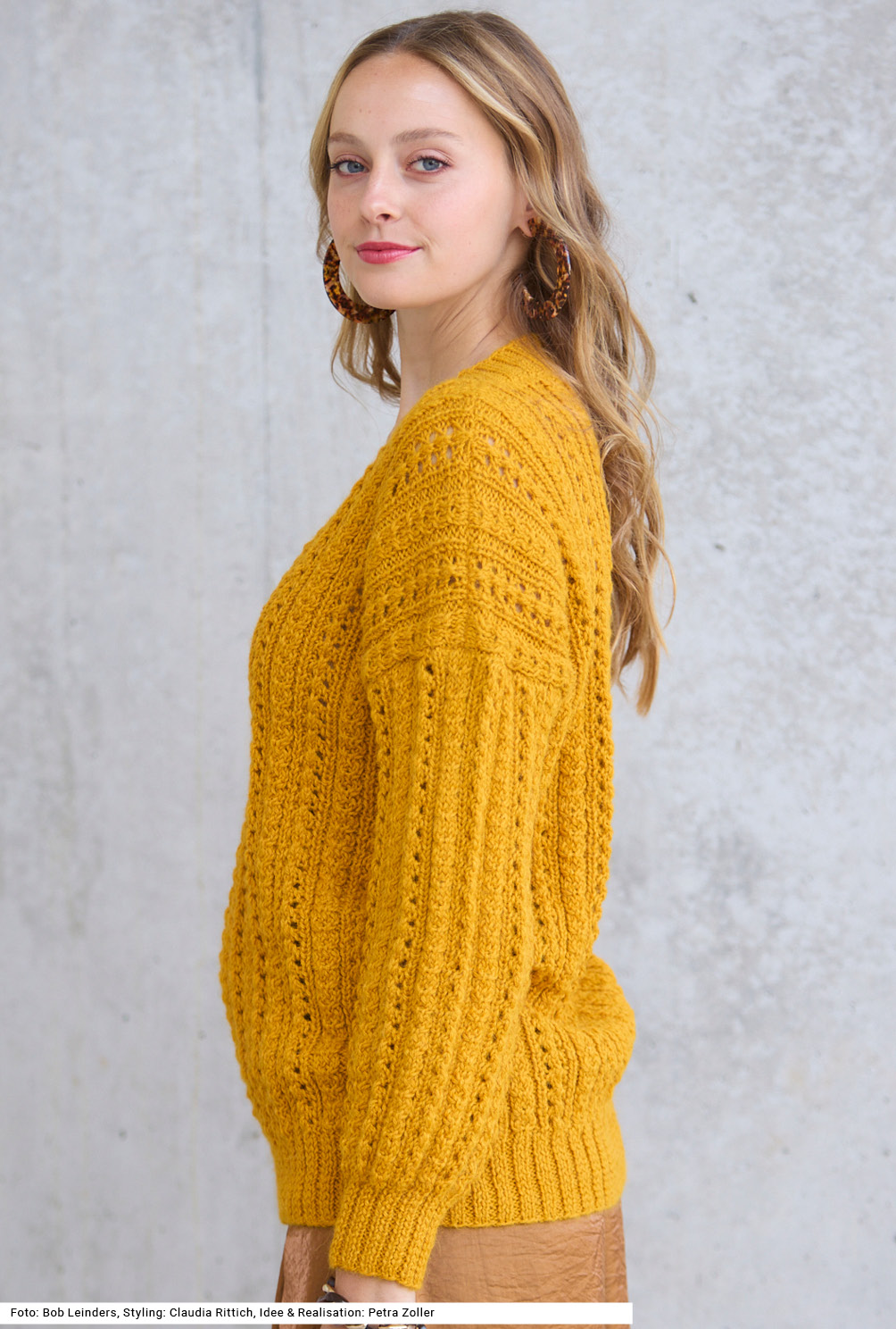 Modellansicht Bild 3: Pulli mit V-Ausschnitt