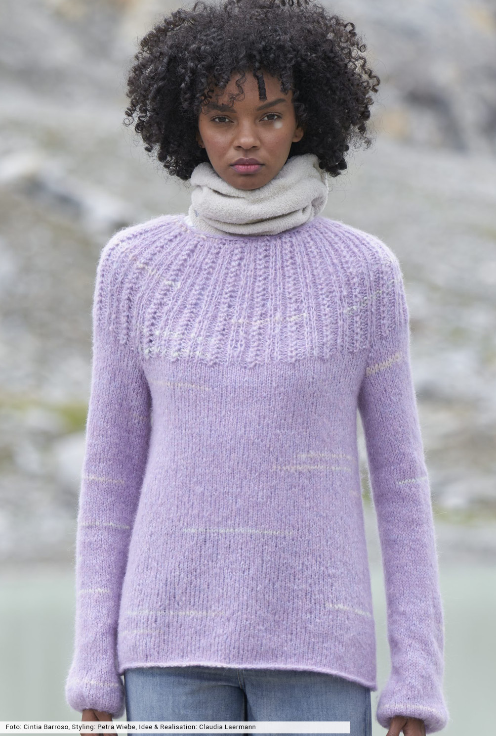 Modellansicht Bild 2: Pulli mit Rundpasse