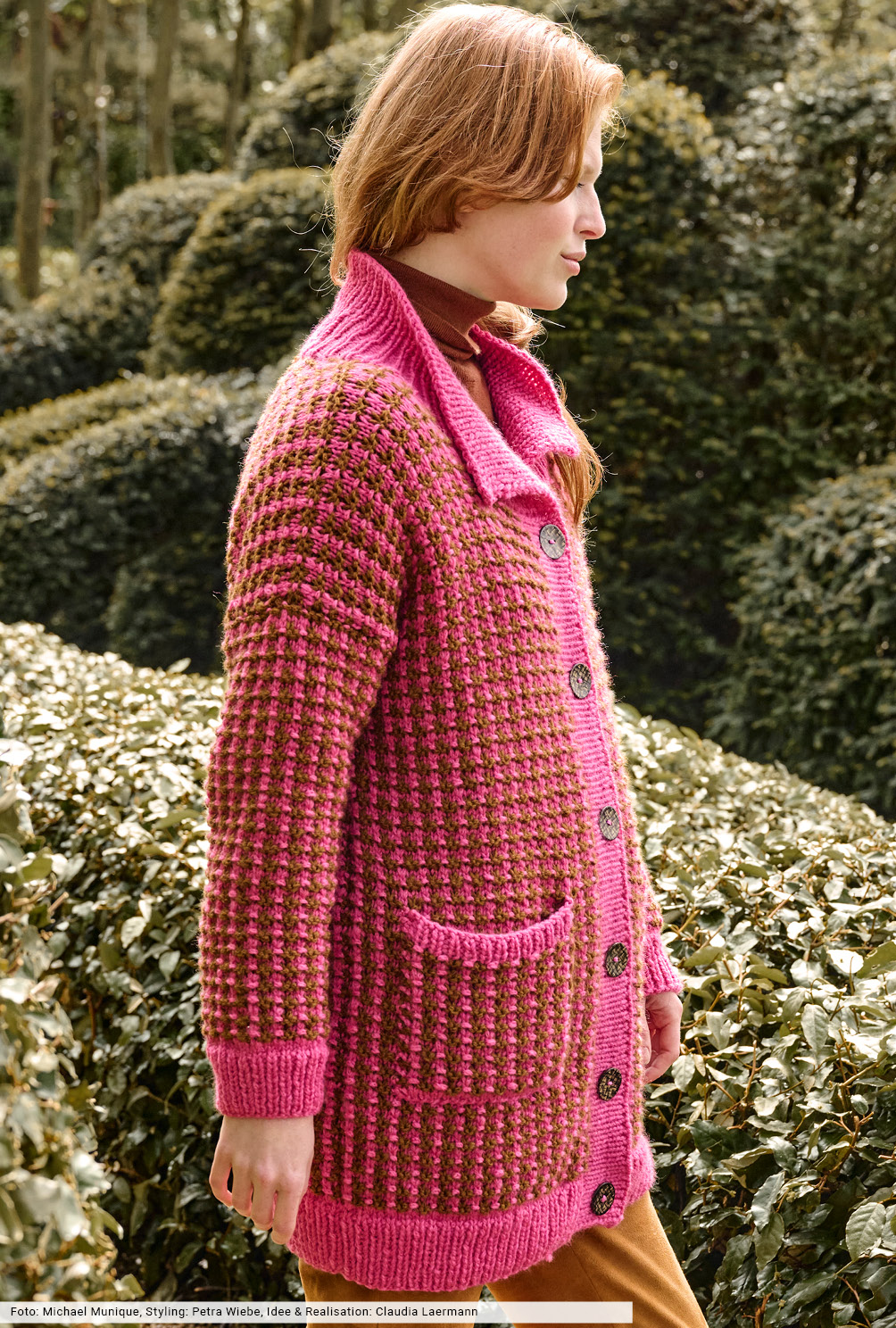 Modellansicht Bild 4: Jacke im Hebemaschenmuster