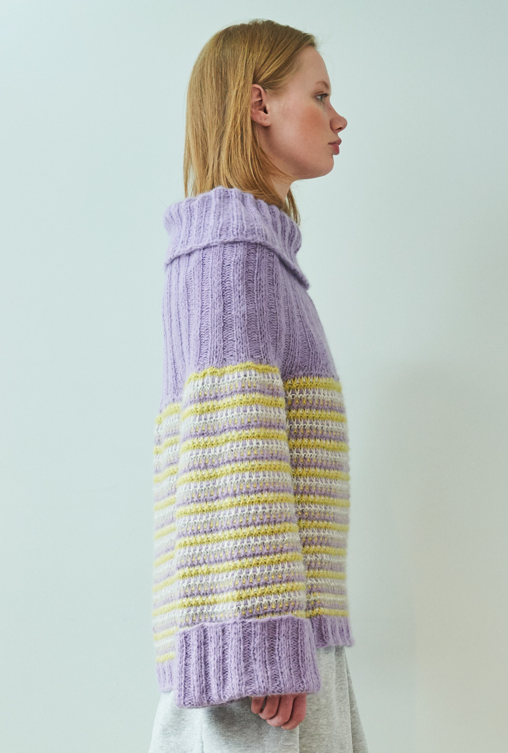 Modellansicht Bild 7: Allday-Pulli mit Rippenpasse und extra weiten Ärmeln
