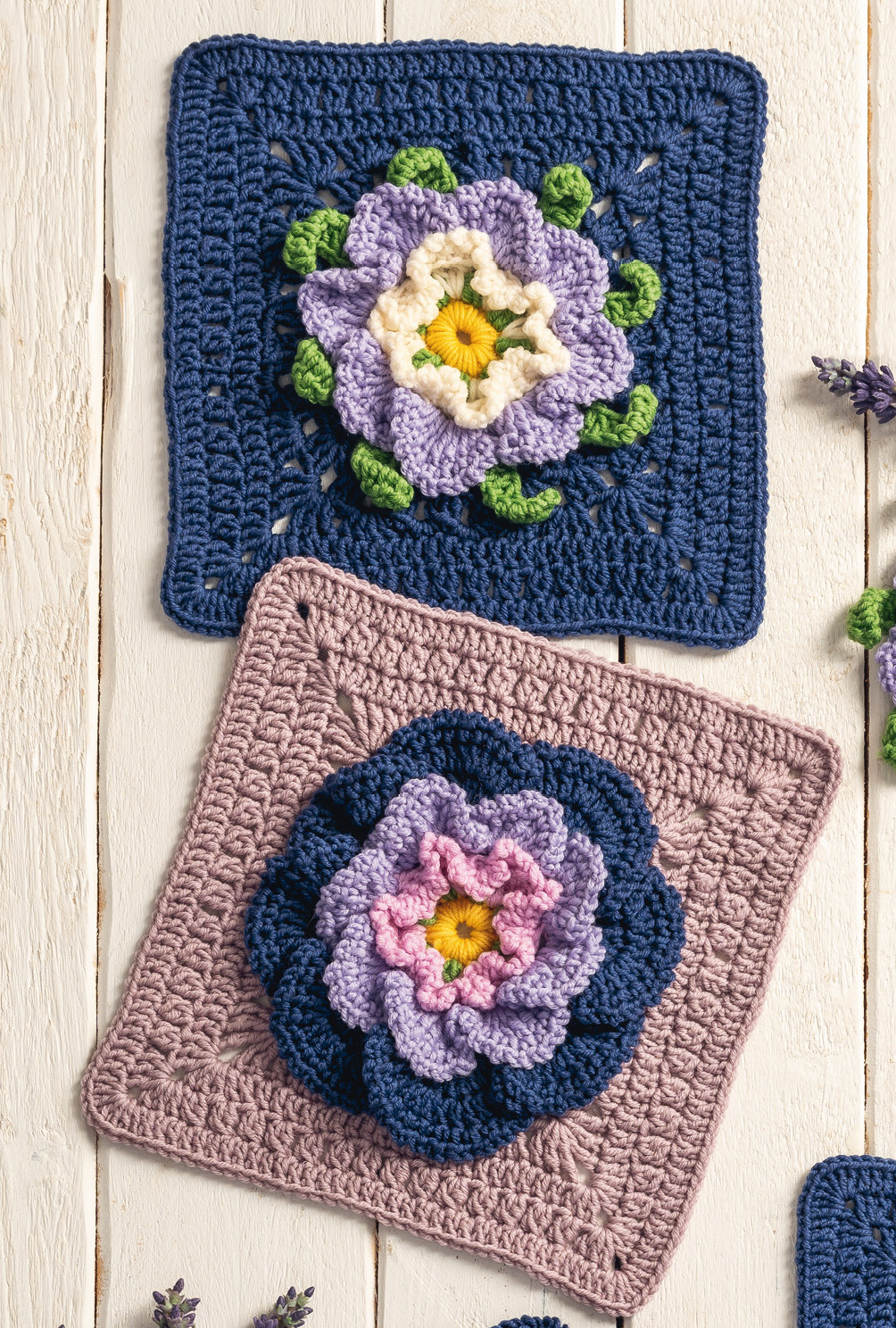 XXL-Granny-Square-Decke mit Blüten-Grannys (mit Lehrgang)