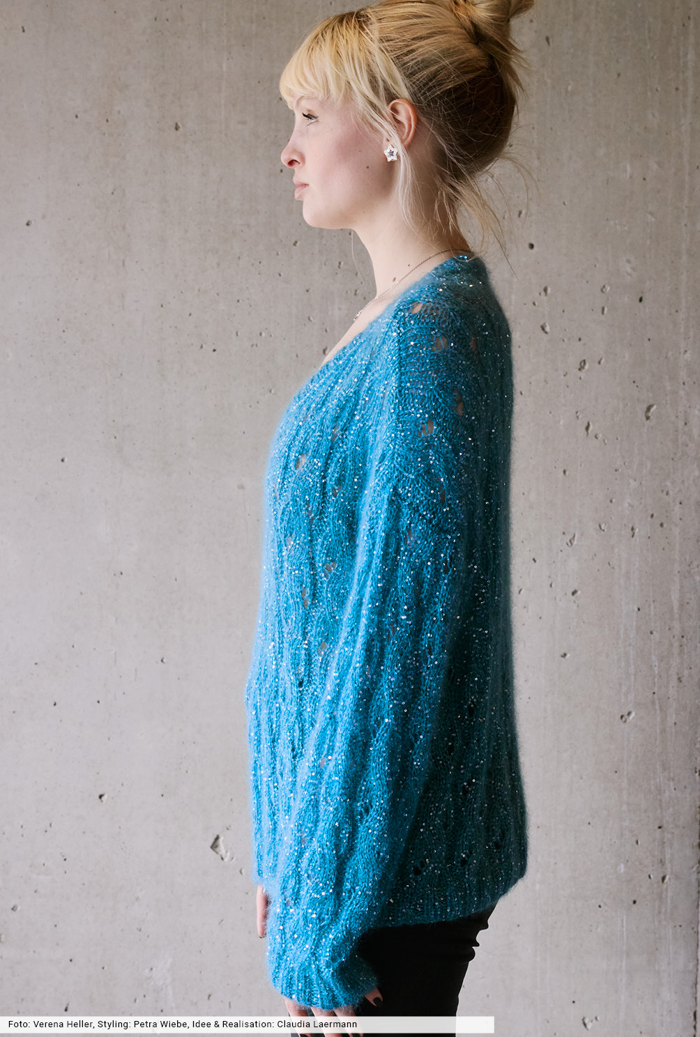 Modellansicht Bild 4: Pulli mit Ajourmuster-Streifen und Pailetten