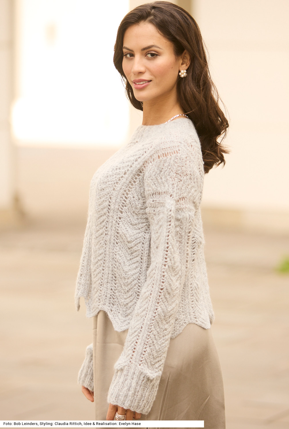 Modellansicht Bild 3: Pulli mit Zackenmuster