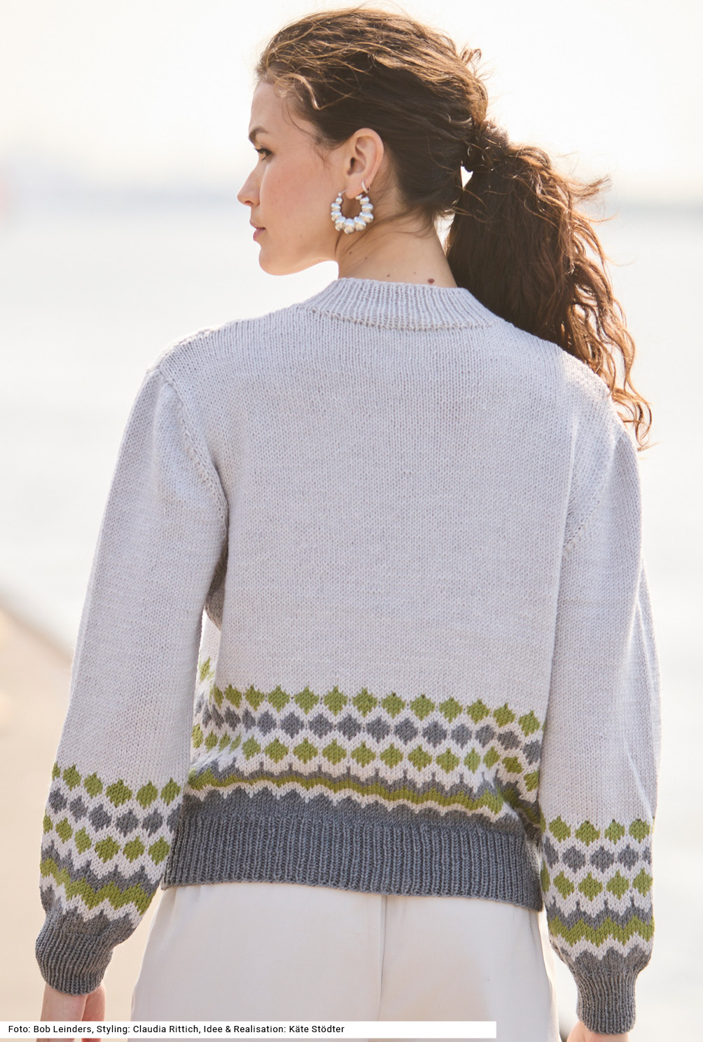 Modellansicht Bild 5: Pulli mit Jacquardbordüre