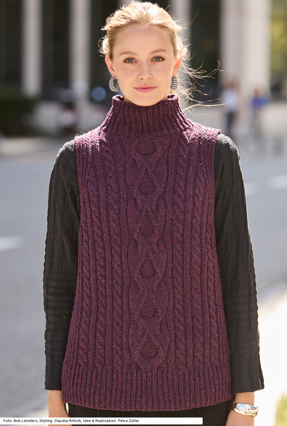 Modellansicht Bild 2: Pullunder mit Stehkragen