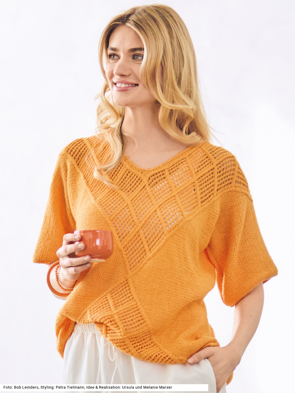 Modellansicht Bild 1: Pulli mit V-Passe