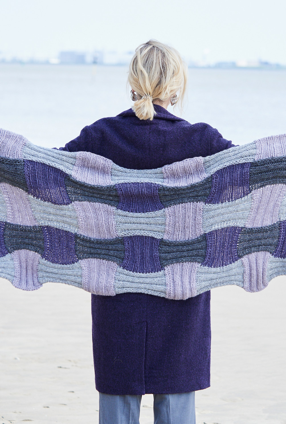 Stola im Patchwork-Stil in Grau, Flieder und Violett