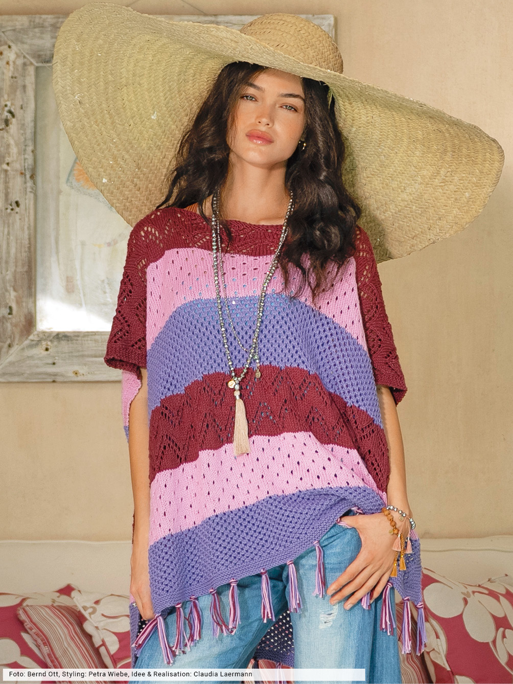 Modellansicht Bild 1: Gestreifter Poncho