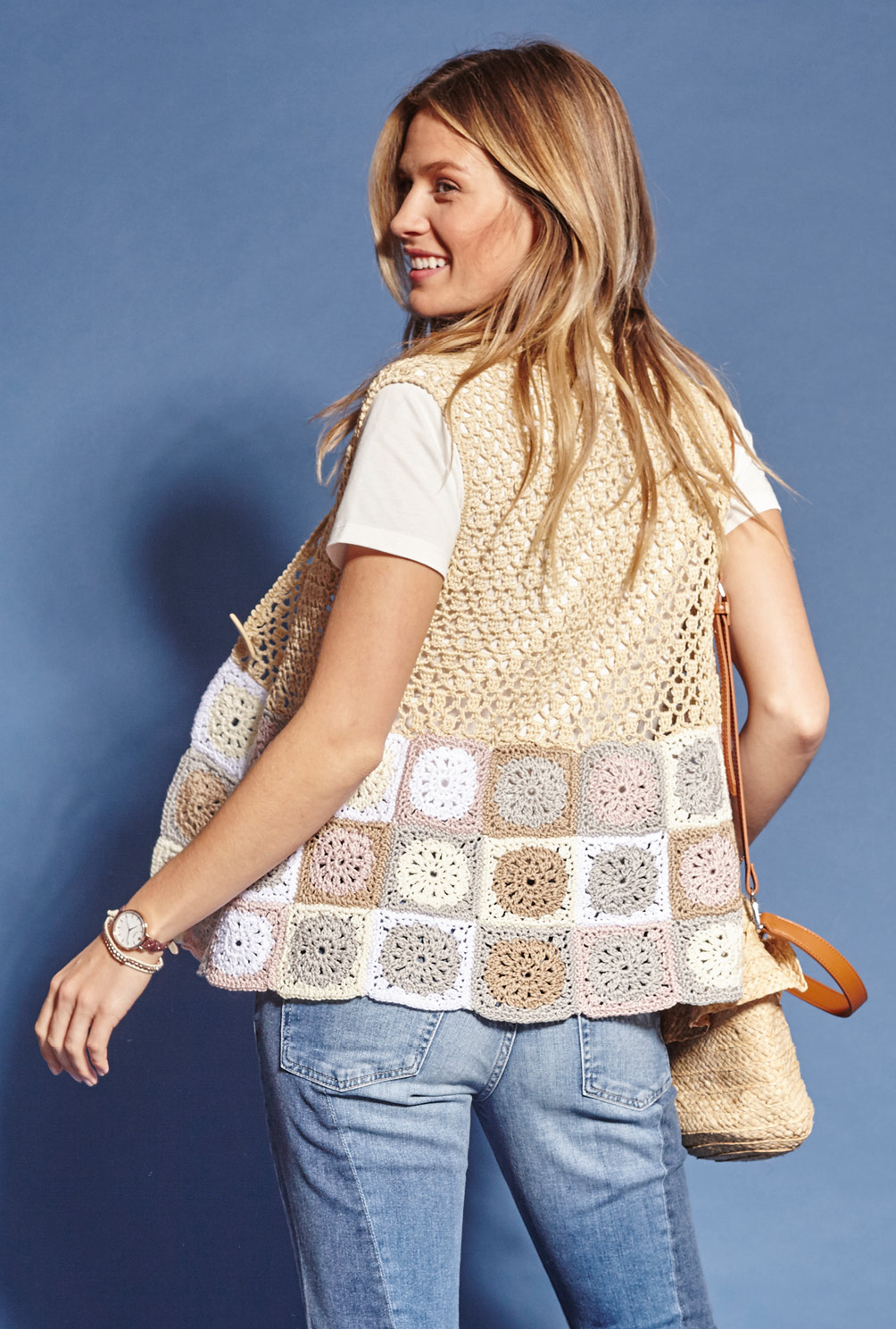 Lässige Boho-Weste mit Granny-Square-Blende