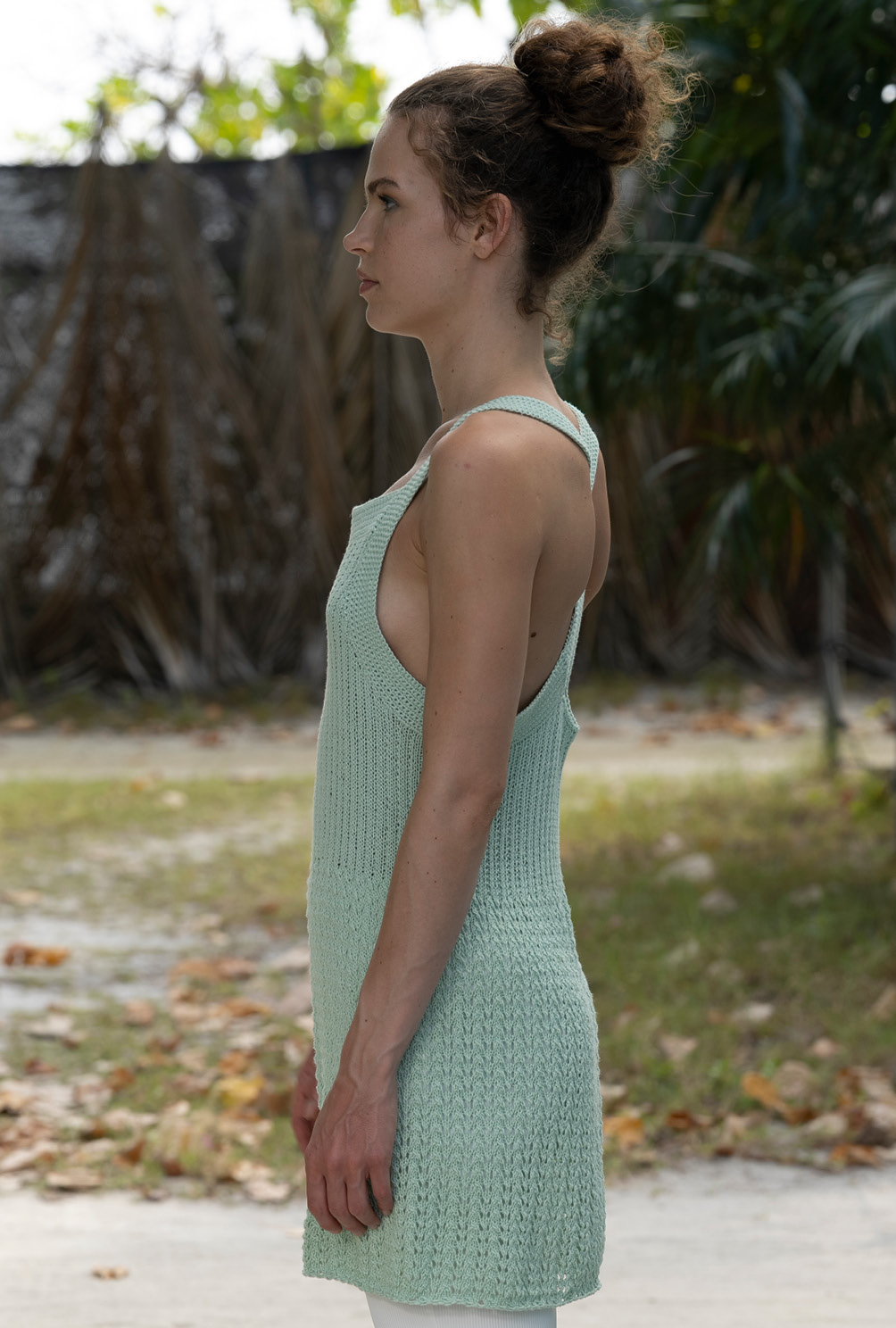 Modellansicht Bild 4: Hübsches Kleid mit lässigem Rückenausschnitt