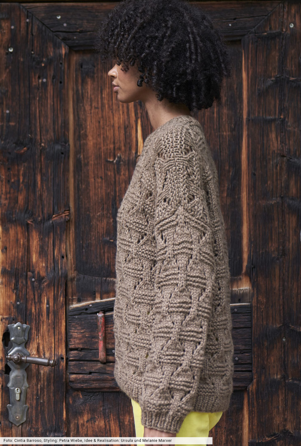 Modellansicht Bild 3: Pulli im Strukturmuster