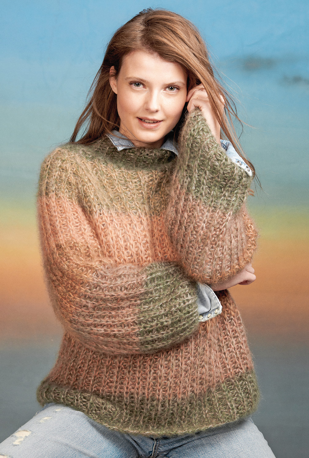 Modellansicht Bild 4: Blockstreifenpulli im Halbpatent in verschiedenen Farben