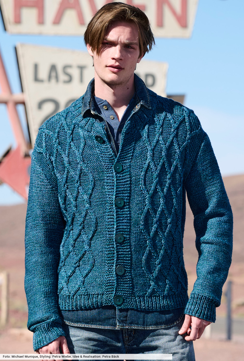 Modellansicht Bild 2: Cardigan mit Rautenstrukturen