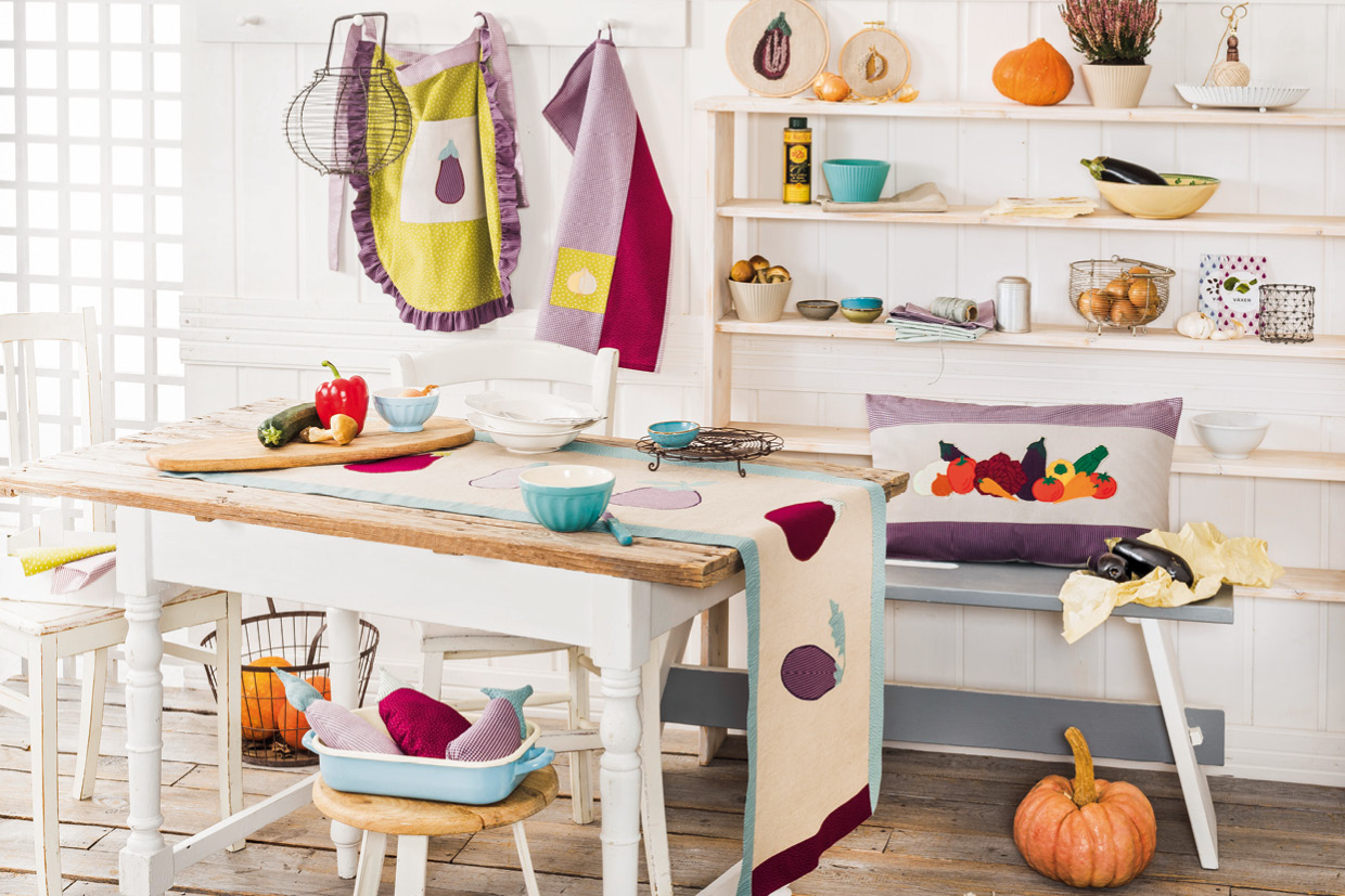 Genähte und bestickte Küchenhelfer, Accessoires und Deko-Objekte im Gemüsedesign  Modellansicht Bild 1: Genähte und bestickte Küchenhelfer, Accessoires und Deko-Objekte im Gemüsedesign