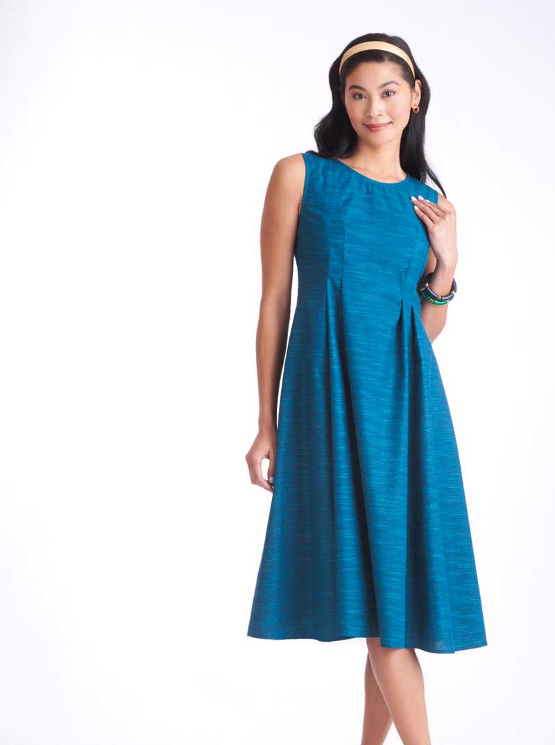 Ärmelloses, blaues Kleid mit A-Linien-Schnitt. Modisch und schlicht, fließender Stoff.