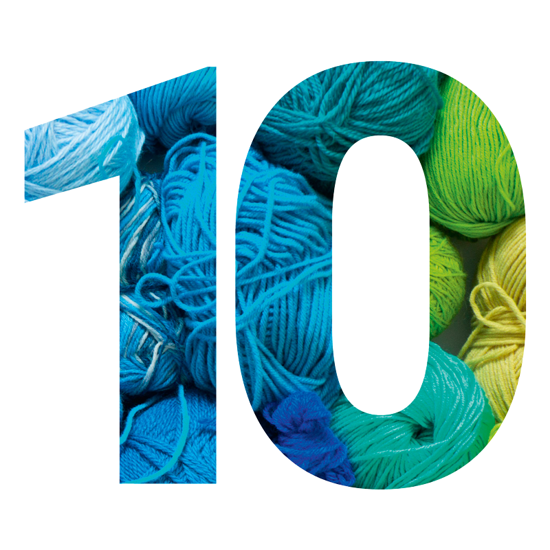 Vielseitige Garne in Blau- und Grüntönen, ideal für handgemachte DIY-Projekte. Frische, lebendige Farben.