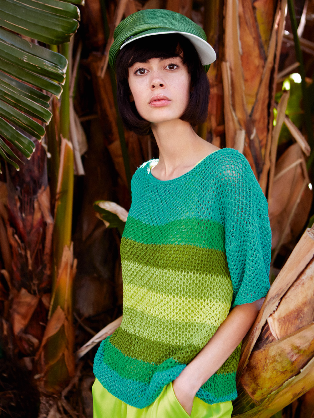 Modellansicht Bild 1: Luftiges Netz-Shirt in perfekter Farbharmonie