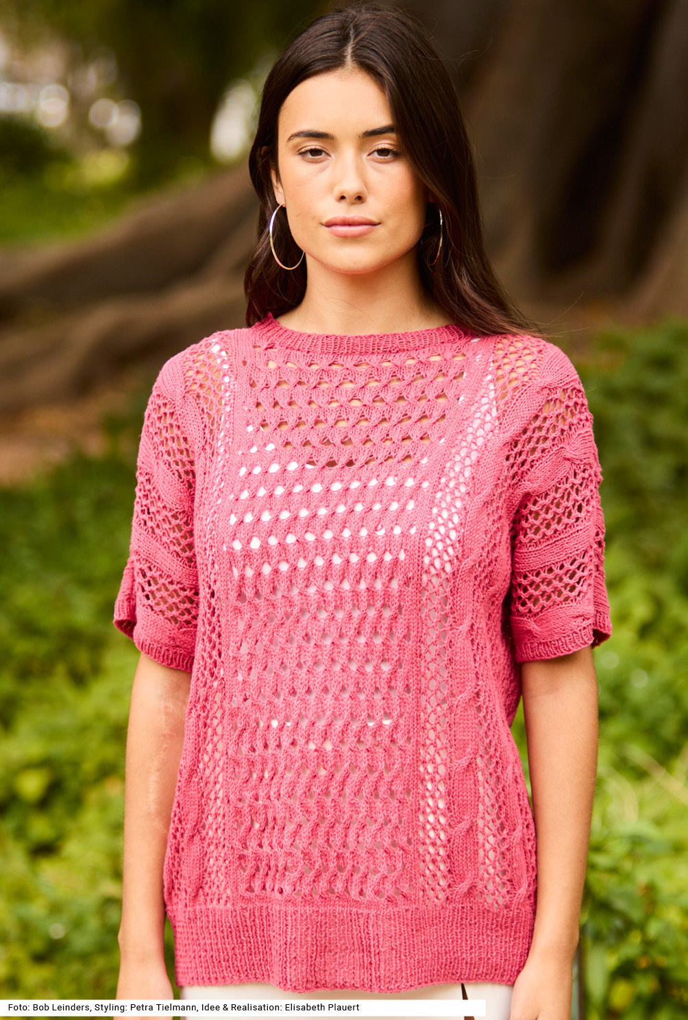 Modellansicht Bild 2: Pulli mit Zopf- und Lochmustern