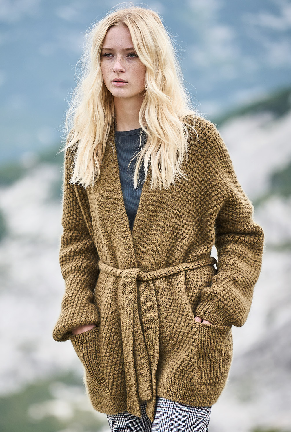Modellansicht Bild 3: Jacke mit Gürtel