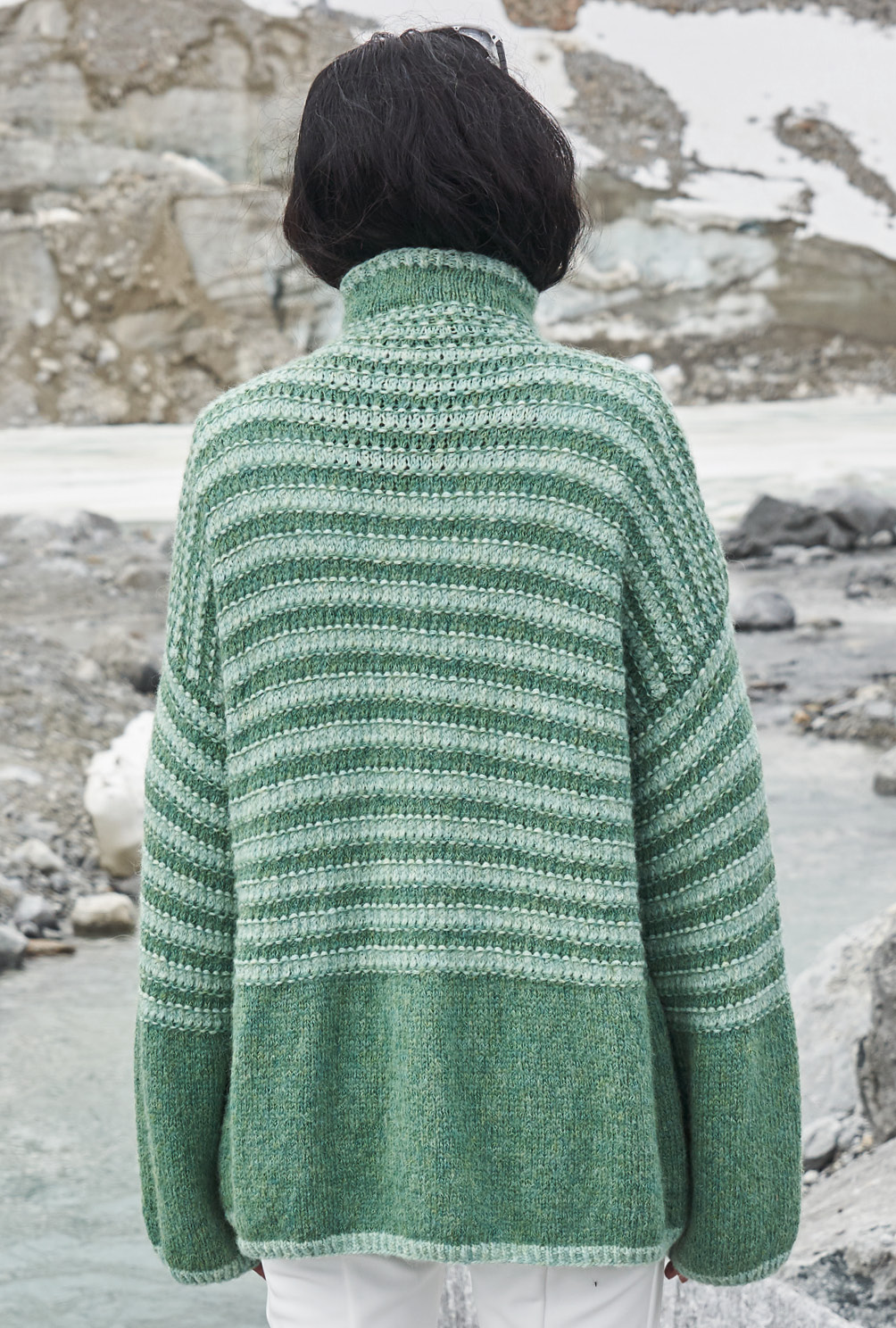 Modellansicht Bild 4: Toller Streifenpulli im angesagten Lässig-Look.