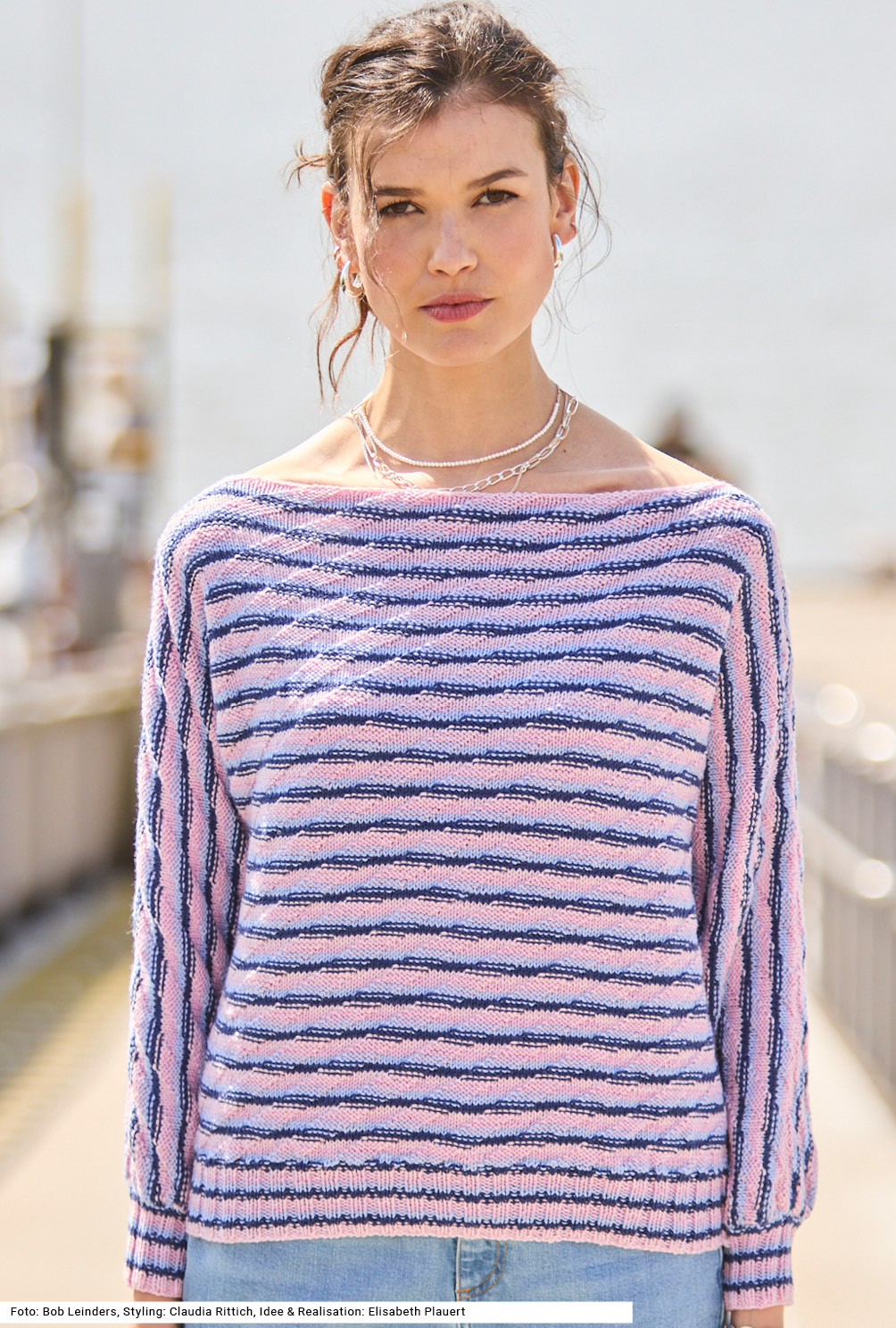 Modellansicht Bild 2: Pulli mit Diagonal- und Querstreifen