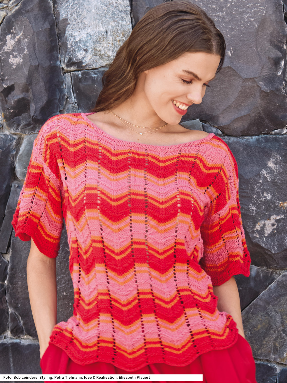 Modellansicht Bild 1: Pullover im Zackenmuster