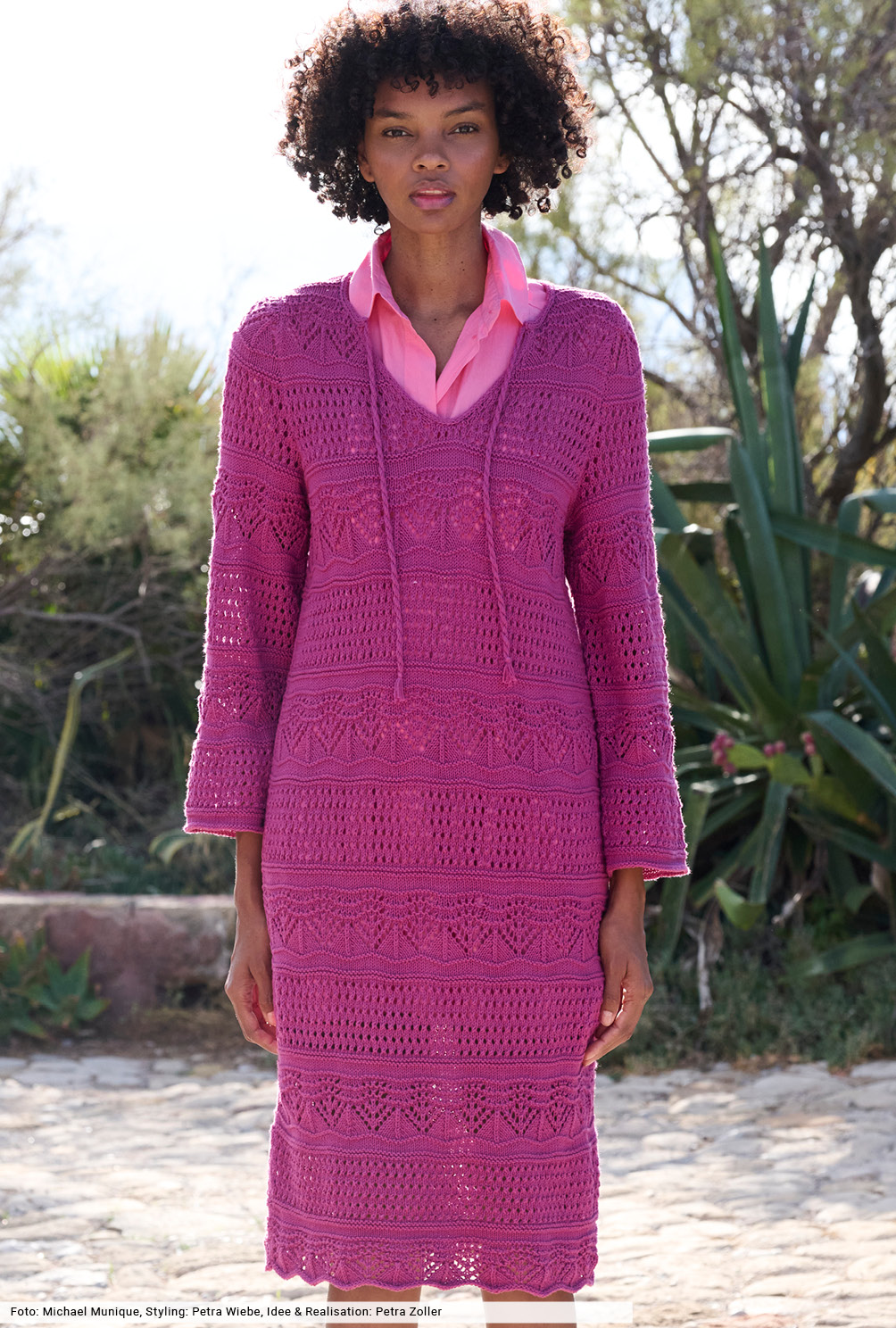 Modellansicht Bild 2: Strickkleid in Pink
