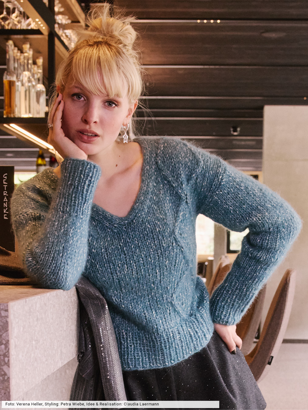 Modellansicht Bild 1: Pulli mit Rautenstreifen