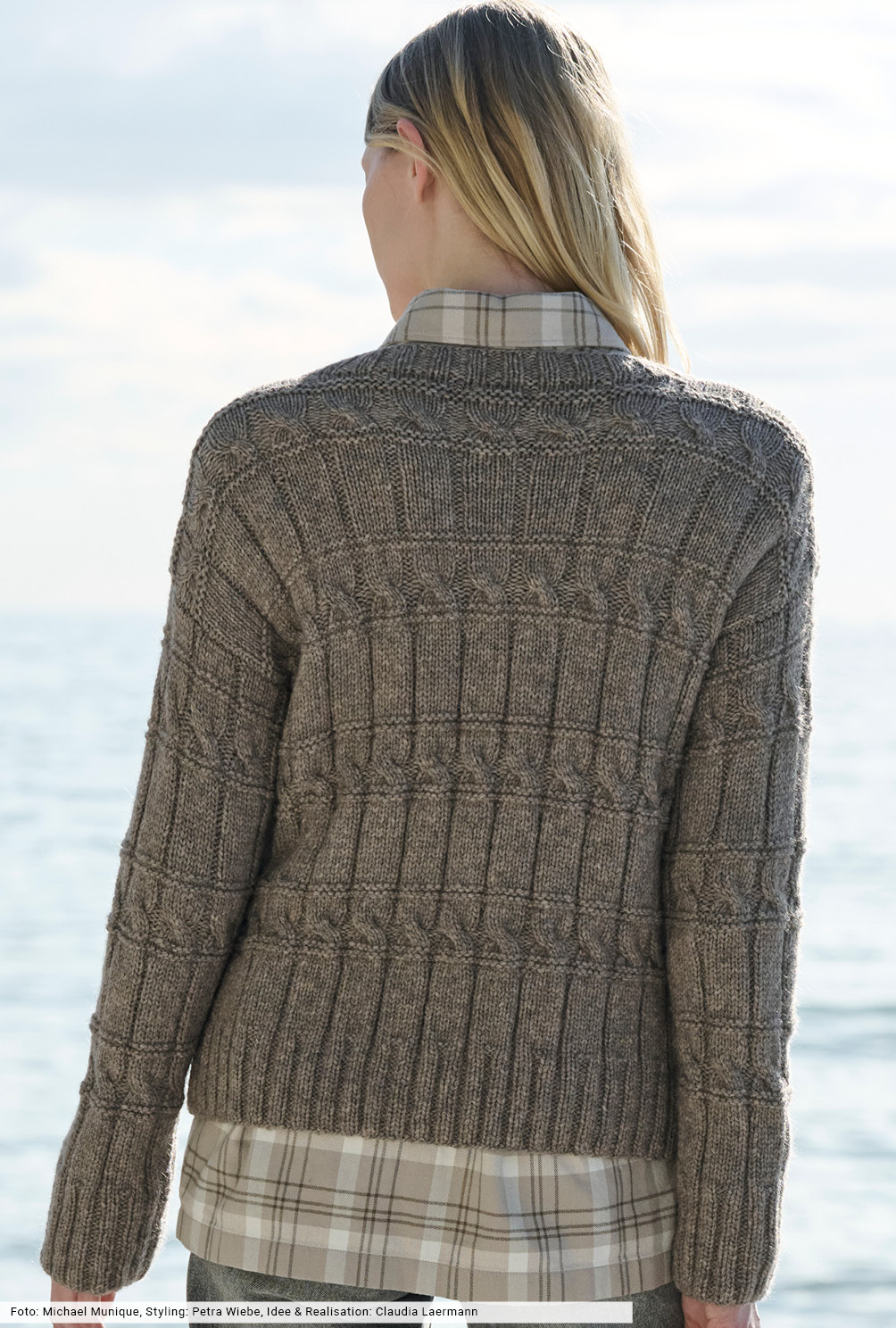 Modellansicht Bild 5: Pulli mit Zopfrippen