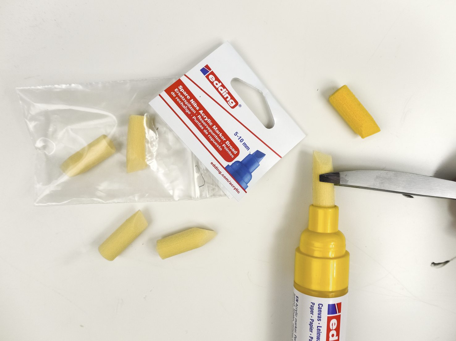 Gelbe Ersatzspitzen für Marker, präzise Form. Praktisch, DIY-freundlich, einfach auszuwechseln.