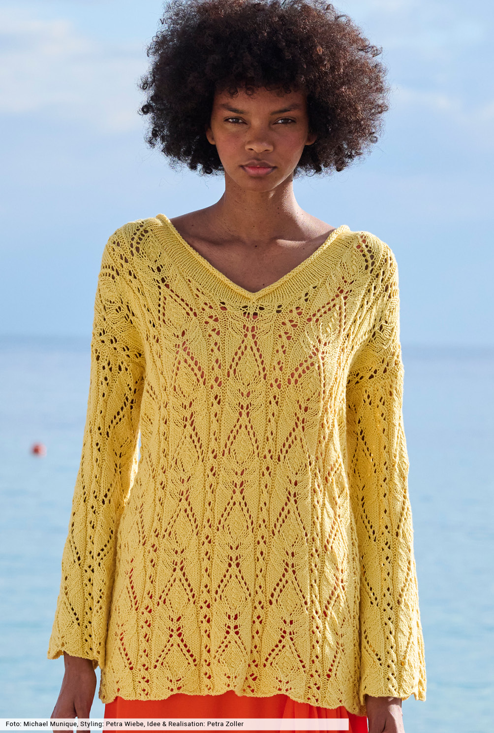 Modellansicht Bild 2: Hellgelber Longpulli