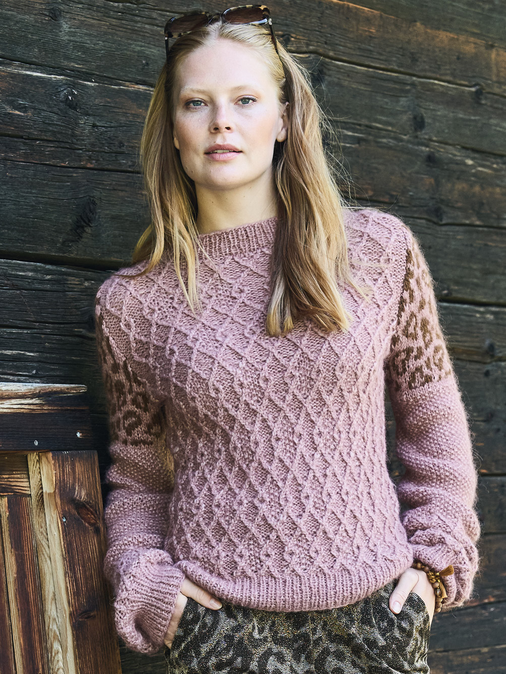 Modellansicht Bild 1: Pulli mit Animalprints