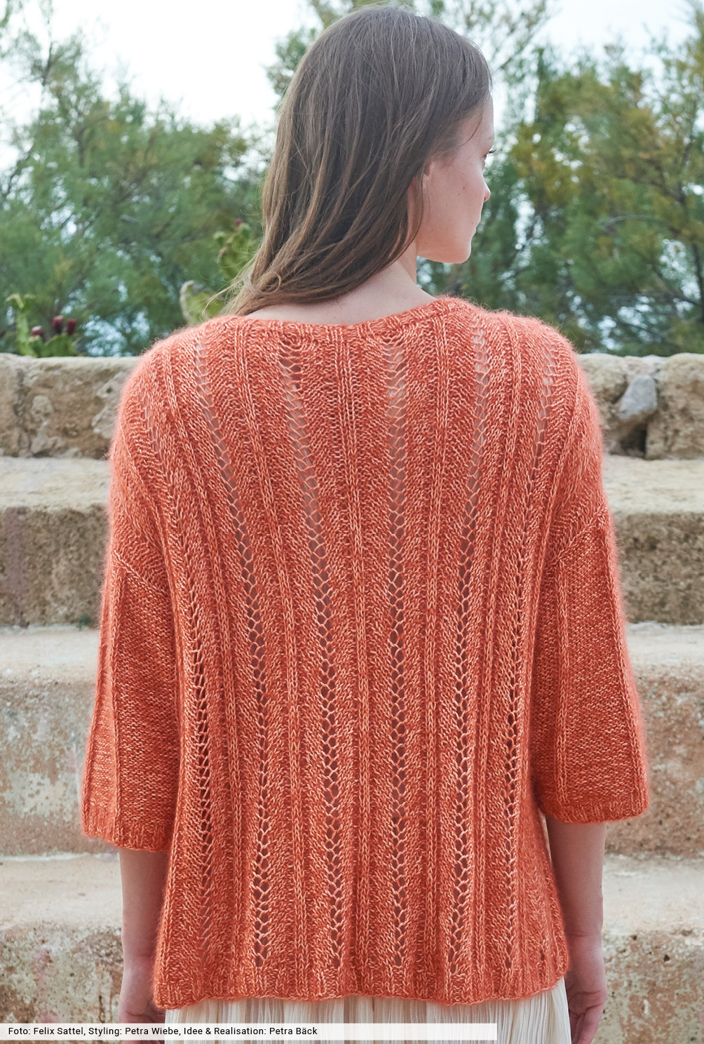 Modellansicht Bild 5: Ajourmusterpulli mit Dreiviertel-Ärmeln