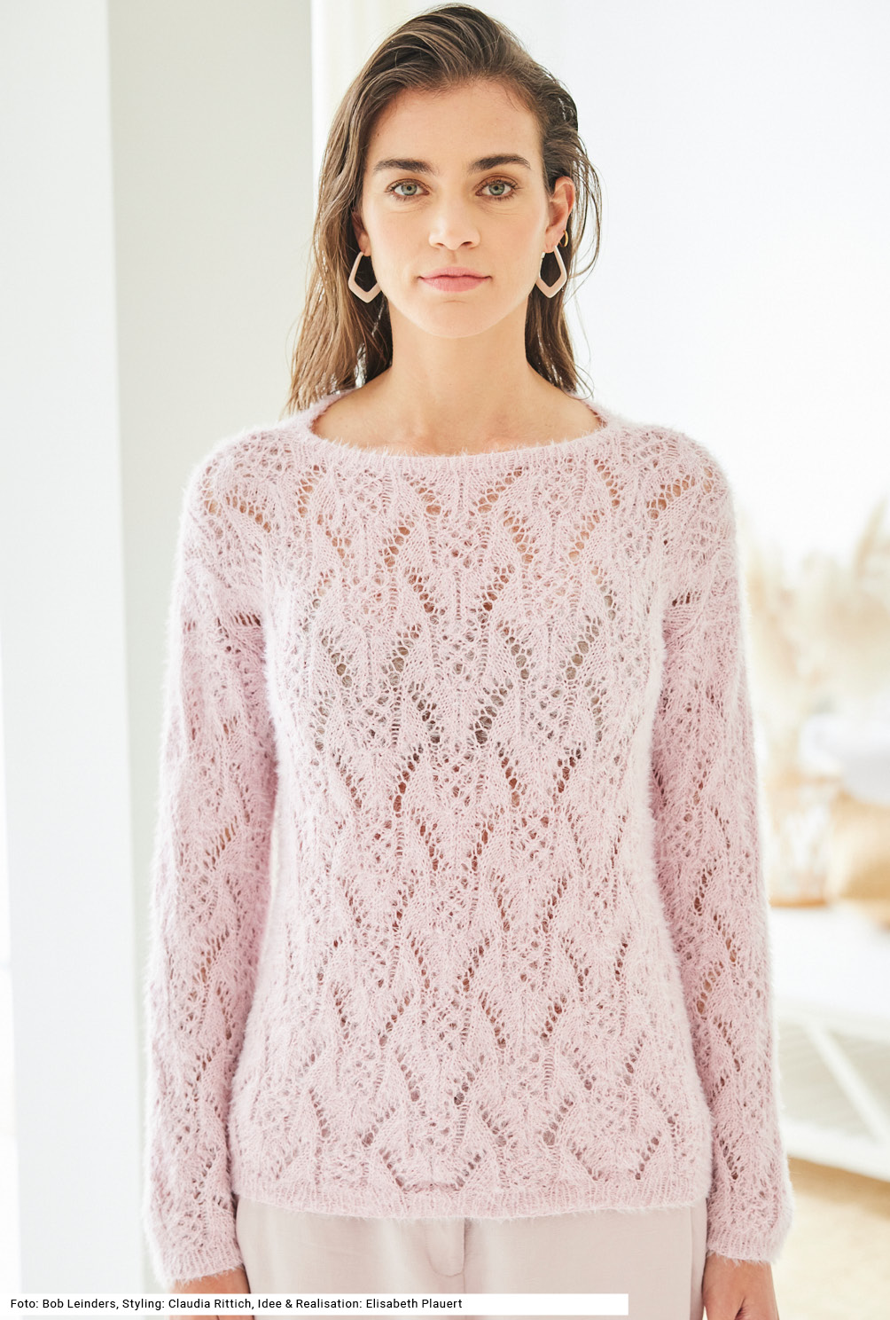 Modellansicht Bild 2: Ajourmuster-Pulli