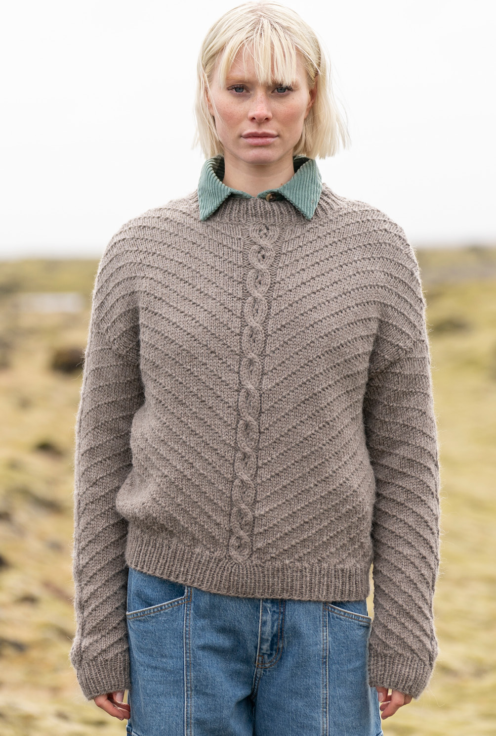 Modellansicht Bild 3: Pulli mit Diagonalstrukturen