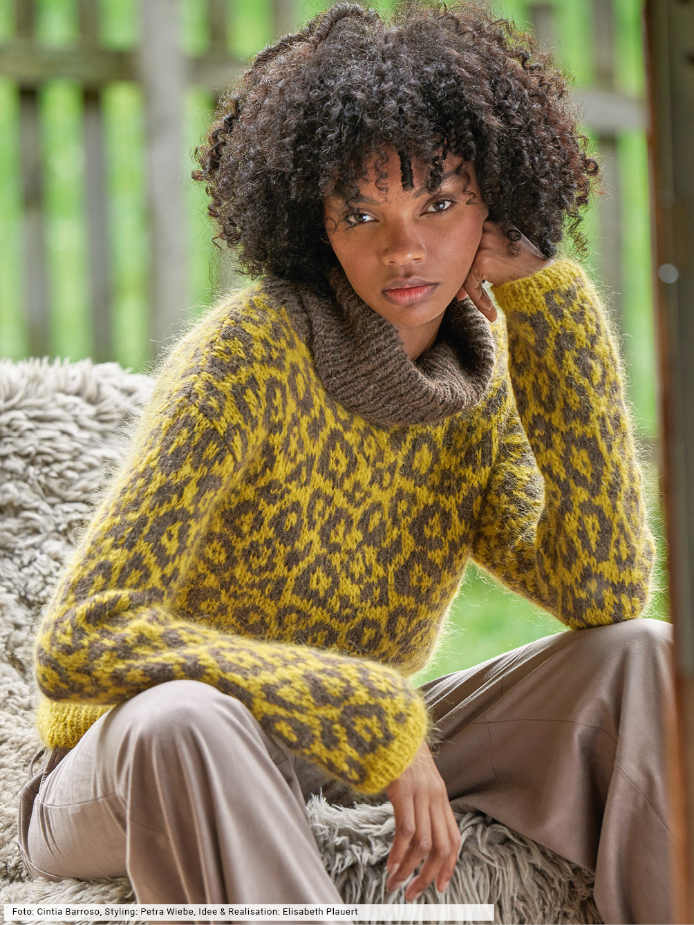 Modellansicht Bild 1: Pulli mit Animalprint