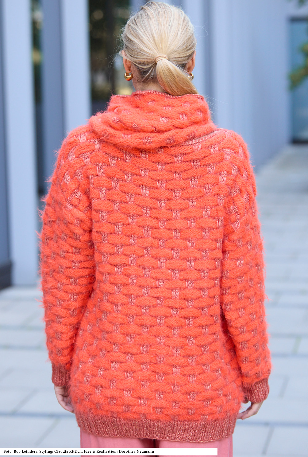 Modellansicht Bild 5: Pulli und Loop mit Hebemaschenmuster