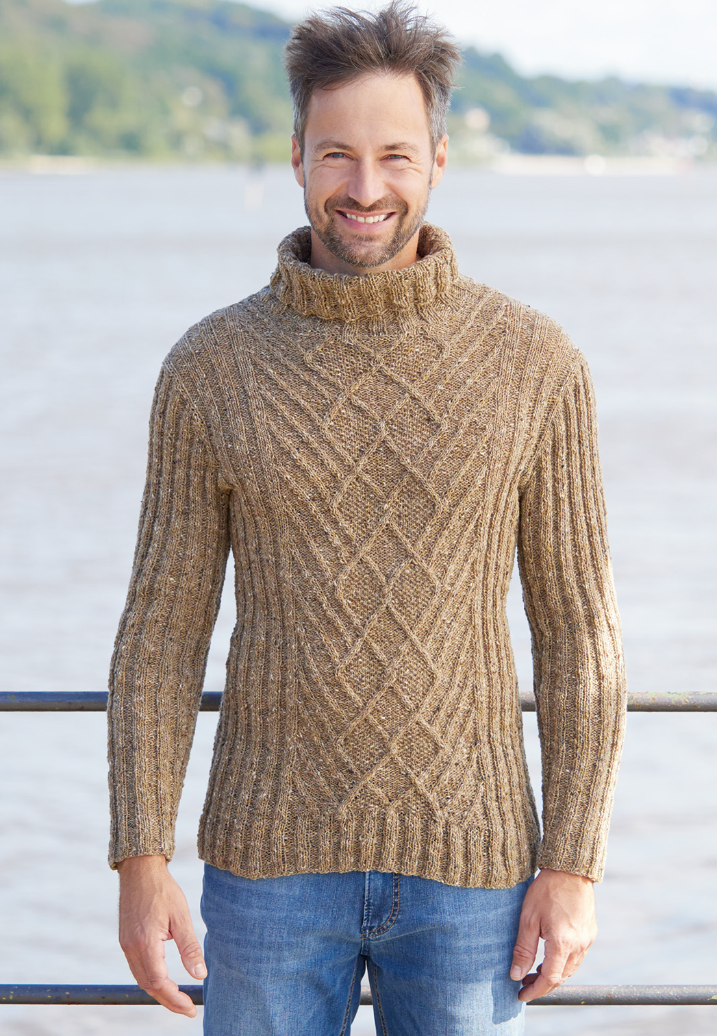 Aran-Sweater in Tweedoptik