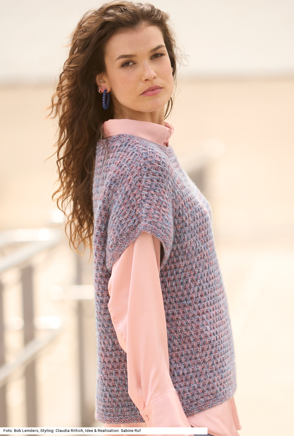 Modellansicht Bild 4: Pullunder mit Hebemaschenmuster