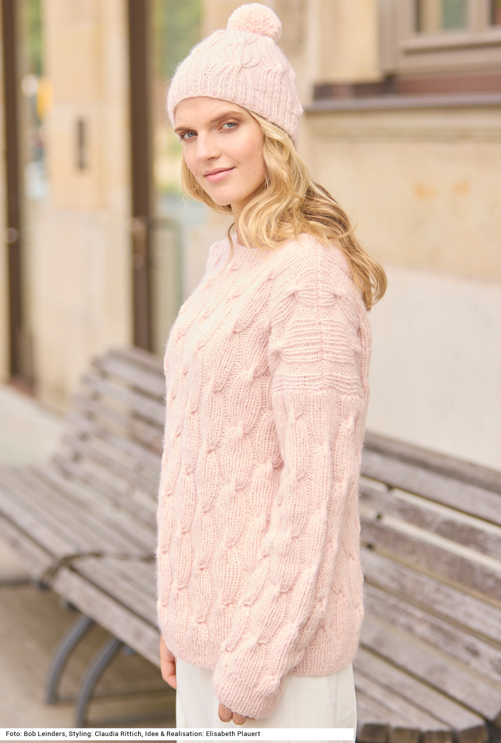 Modellansicht Bild 3: Pulli und Mütze mit Zopfmuster
