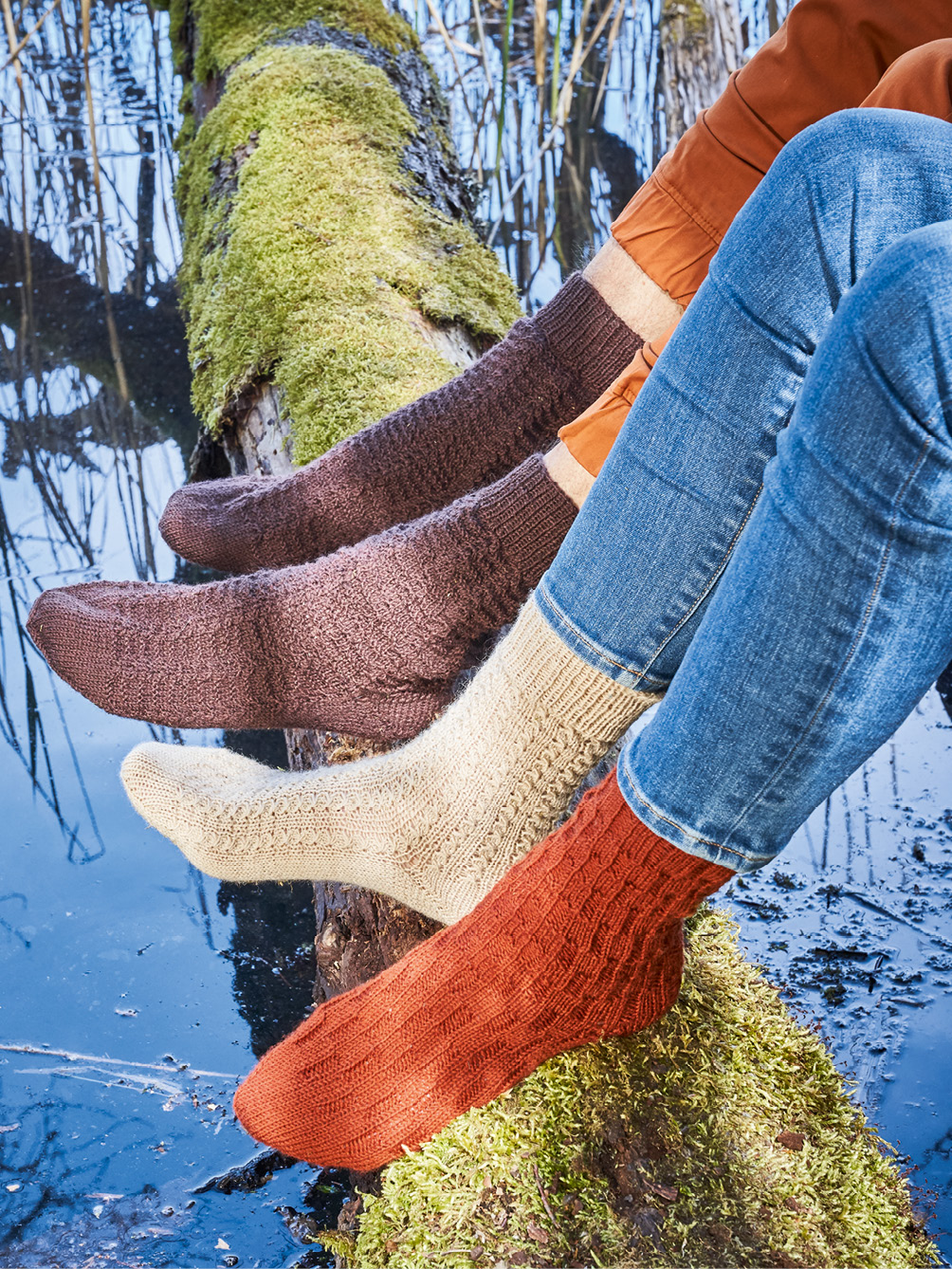 Modellansicht Bild 1: Gemütliche Socken mit unterschiedlichen Strukturmustern
