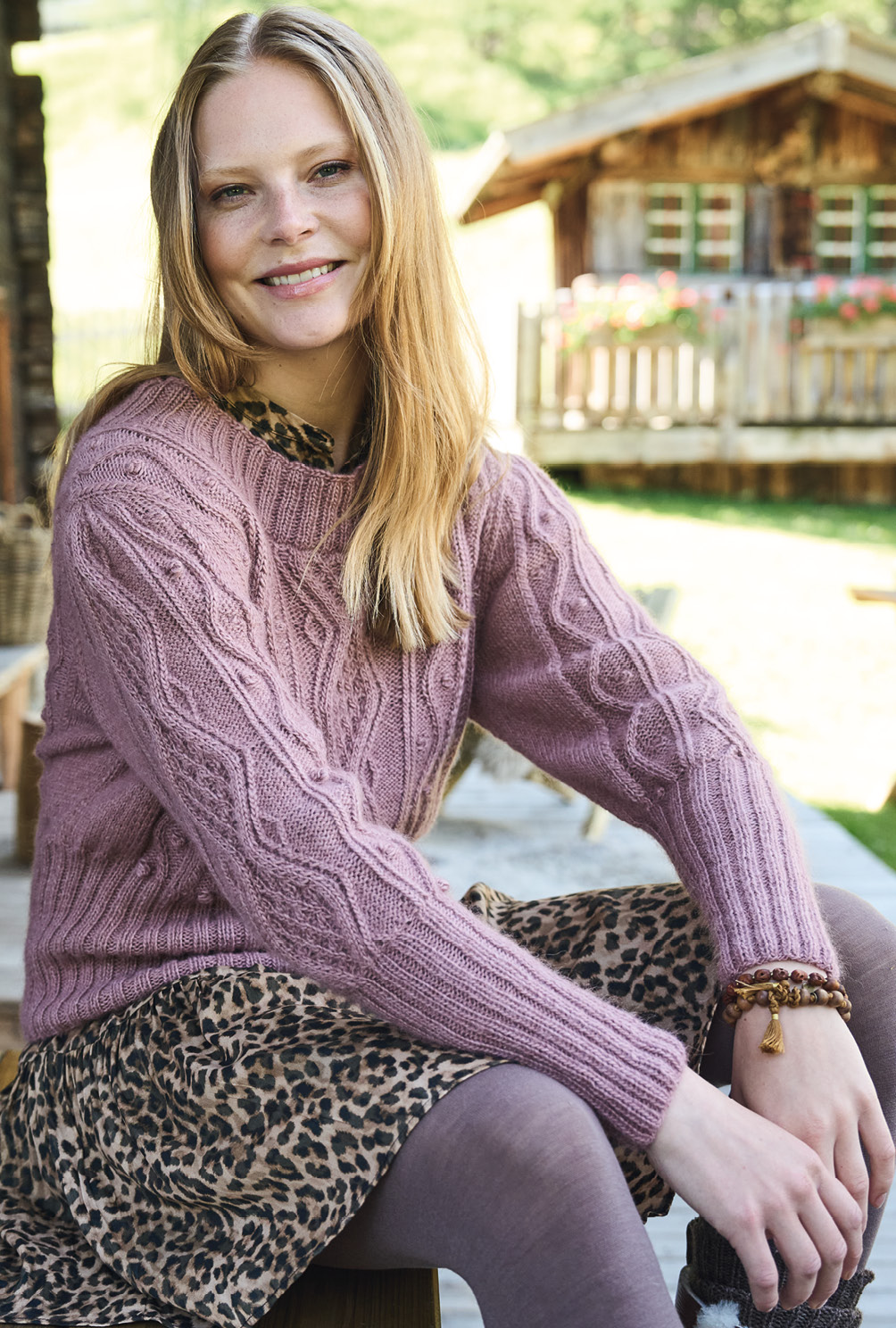 Modellansicht Bild 2: Pulli im Mustermix