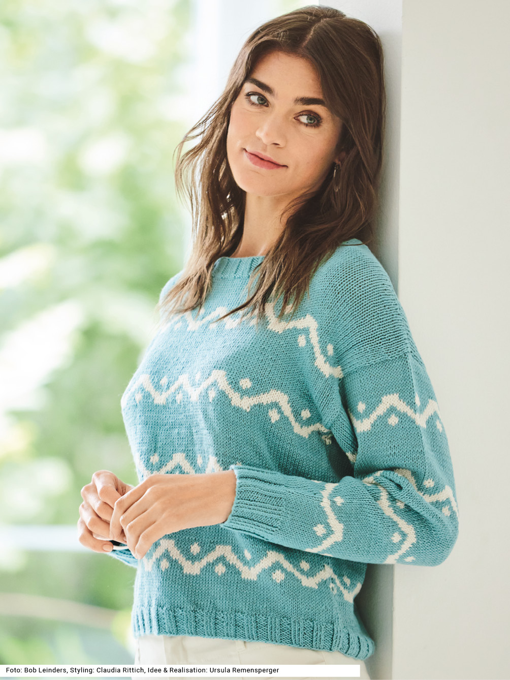 Modellansicht Bild 1: Pulli mit Jacquardstreifen