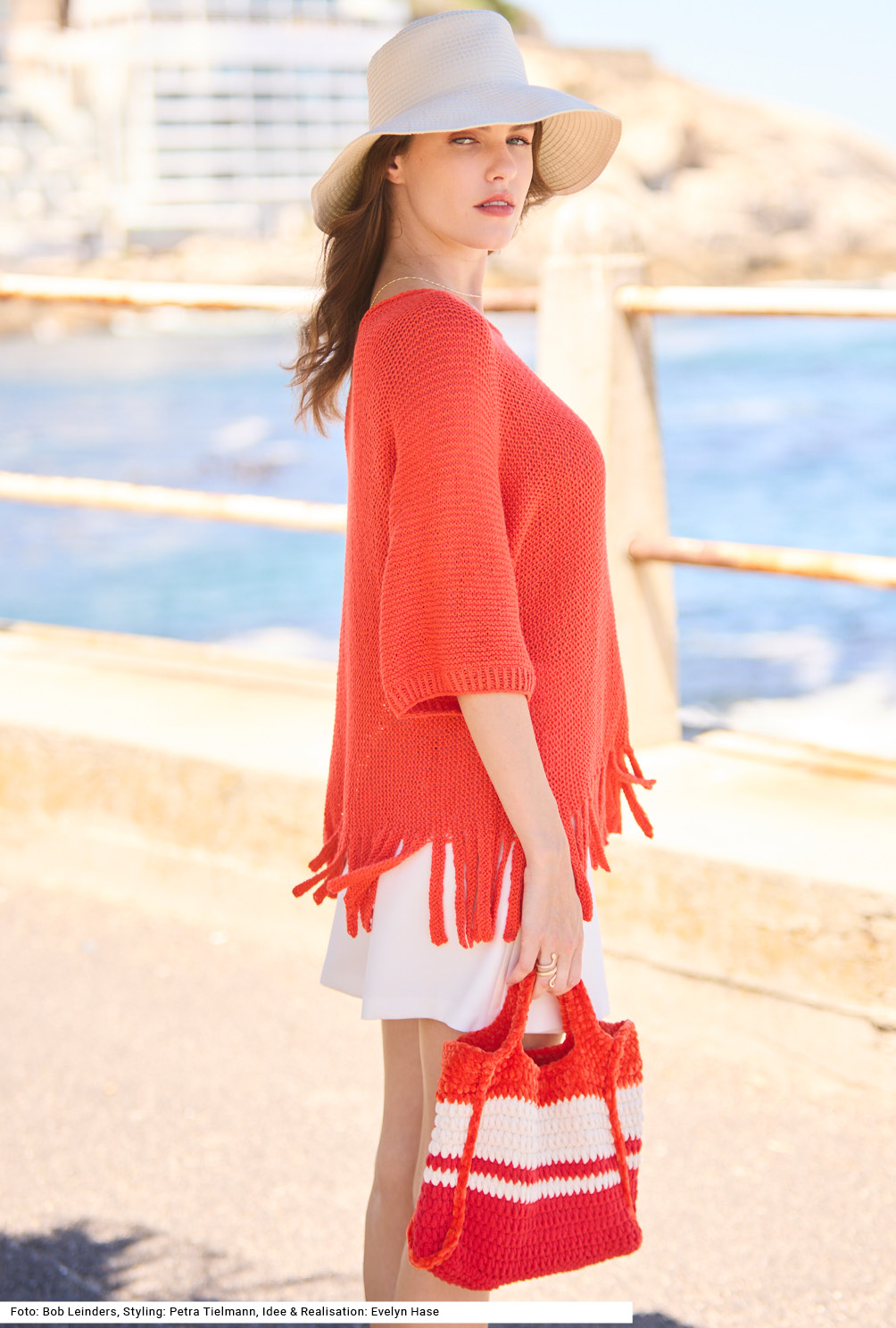 Modellansicht Bild 4: Pulli und Tasche
