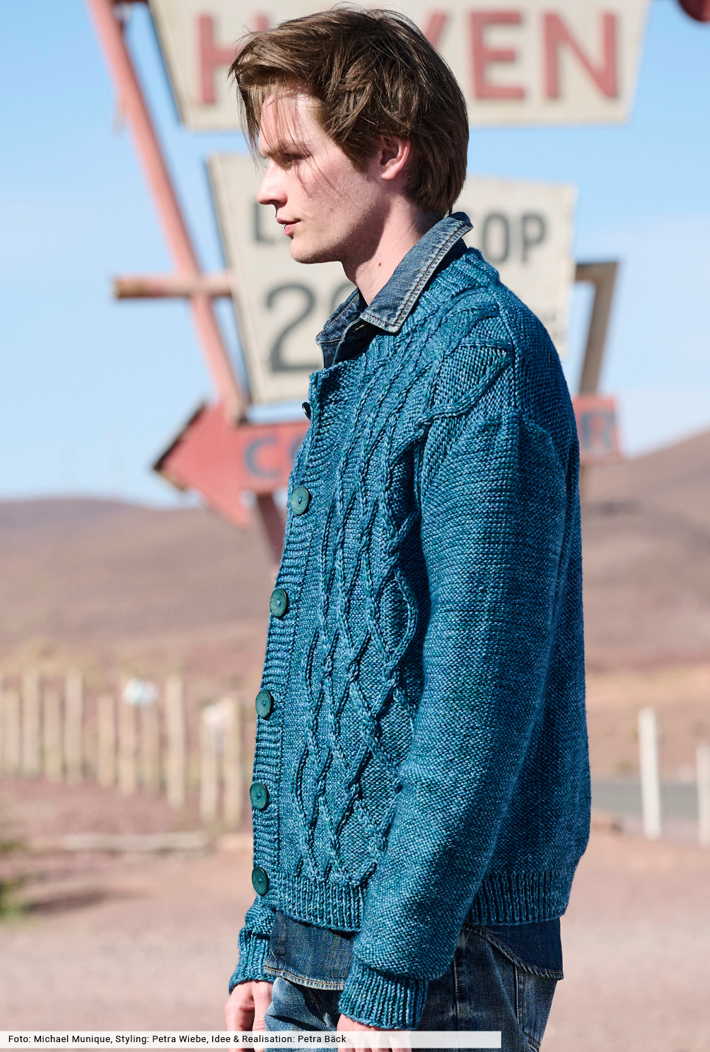 Modellansicht Bild 3: Cardigan mit Rautenstrukturen